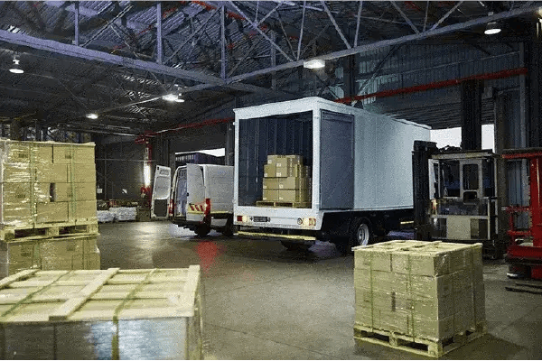 warehouse-box-truck-1